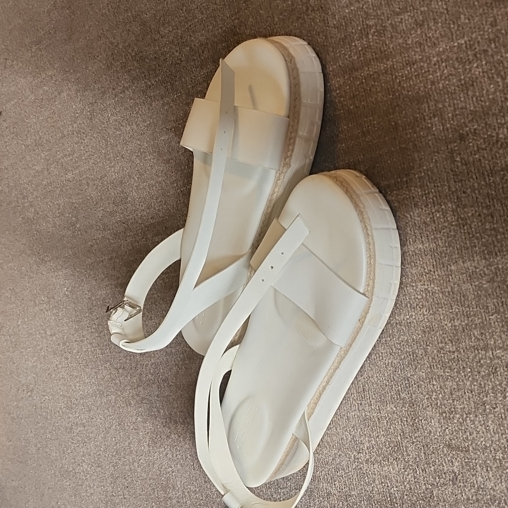 White platform shoes size 10